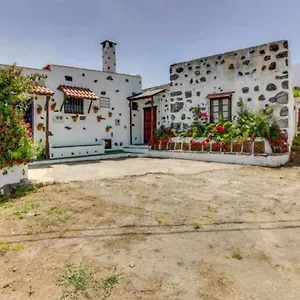 Chona Y Francisco Ferienhaus